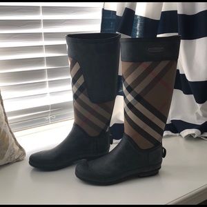 Burberry rain/snow boots